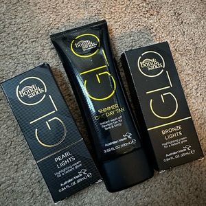 Brand new tanning bundle from bondi sands